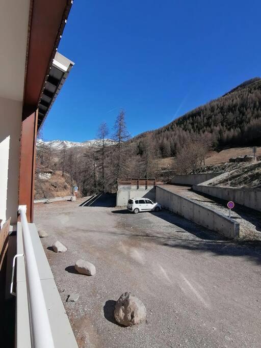 Appartement Avec Grande Terrasse Allos Exterior photo