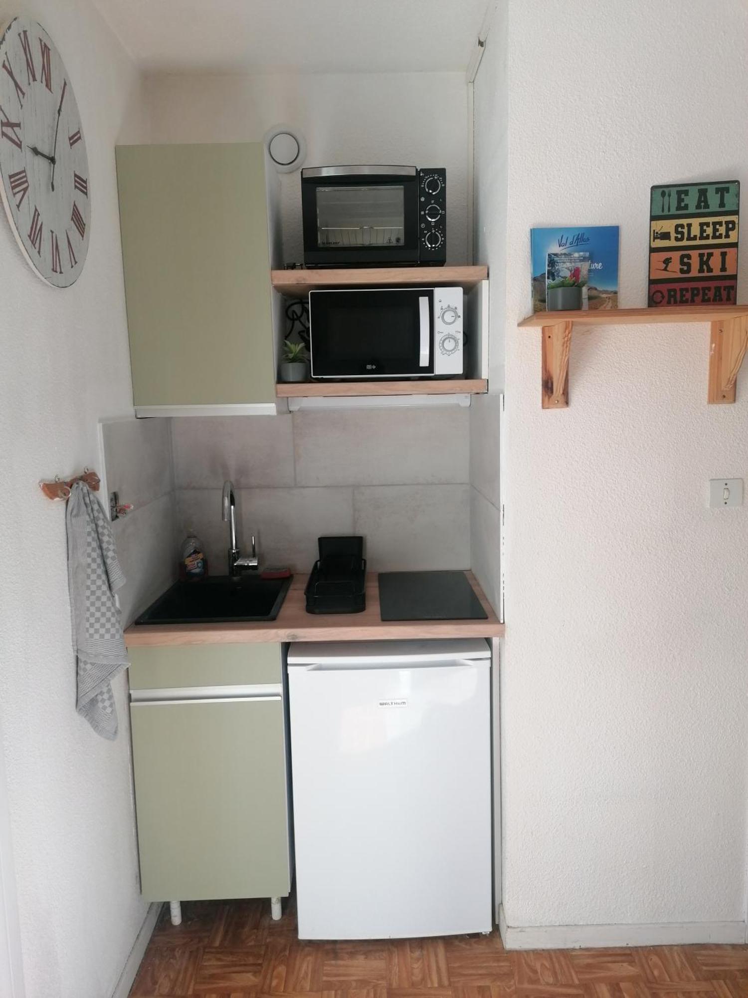 Appartement Avec Grande Terrasse Allos Exterior photo